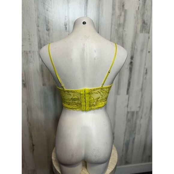 Yellow crop top - Picture 3 of 5
